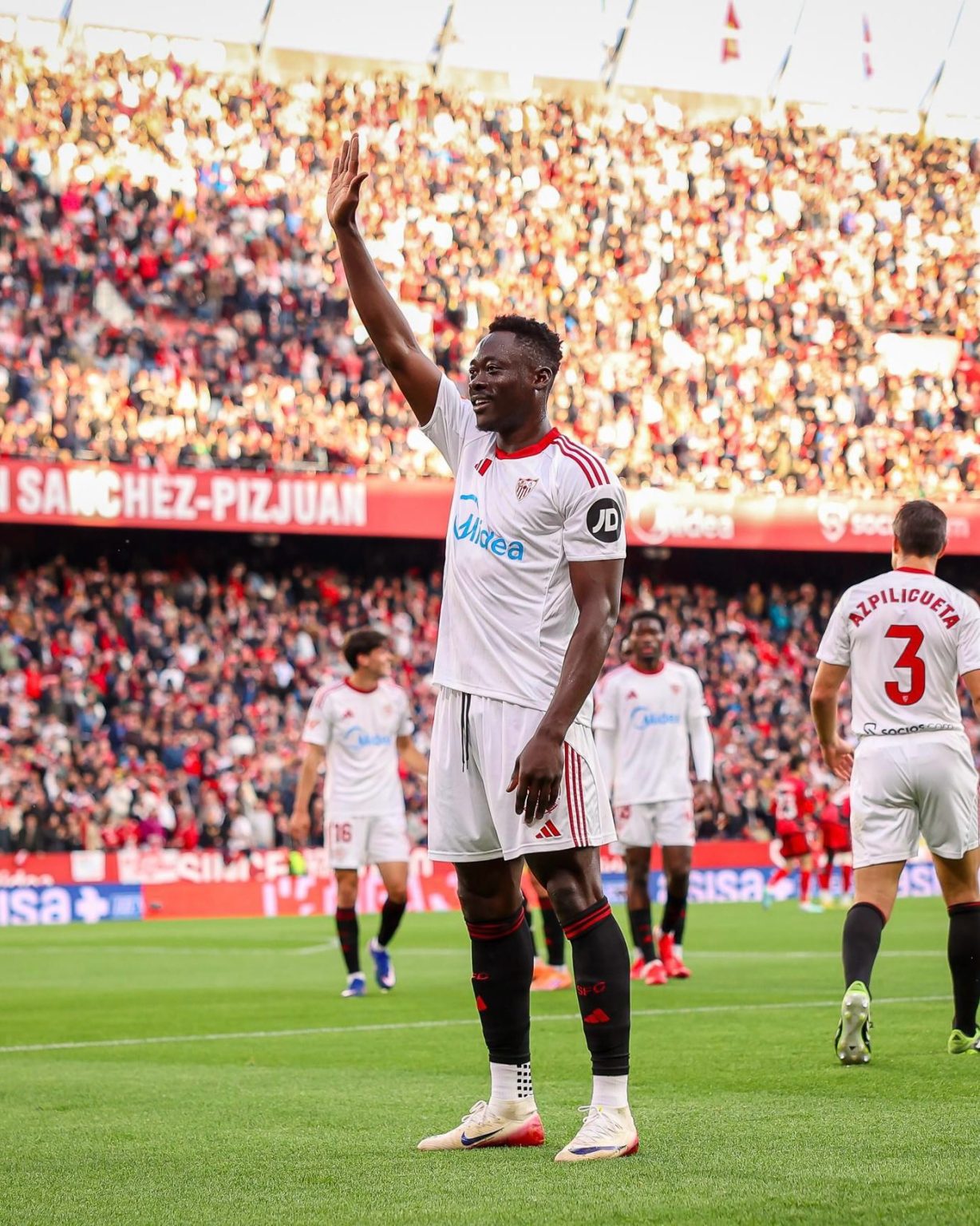 Redemption on the Pizjuán: Akor Adams Rediscovers Scoring Contact in Rayo Draw